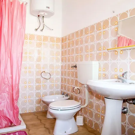 Apartament Pink Vista Mare Budoni